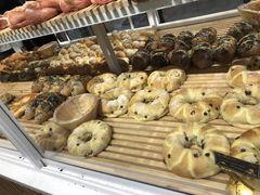 -焙丽拾光(麦凯乐直营店)