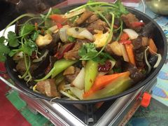 -乡土特色.冷锅鱼.牦牛肉汤锅