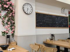 -丽影重庆小面(定西路店)