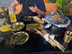 -何师烧烤·香辣蟹·川菜·30年老品牌(太古里旗舰店)