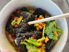 -黑色经典臭豆腐·湖南特产(步行街店)