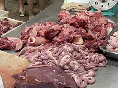 -标记美食新鲜猪杂(兴南大道店)