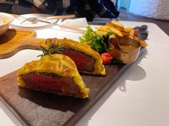 惠灵顿7分熟牛排-秀儿家の小确幸花园西餐厅