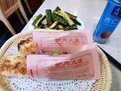 -张满意驴肉火烧(西四店)