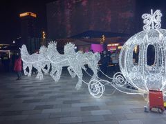 -南京眼步行桥