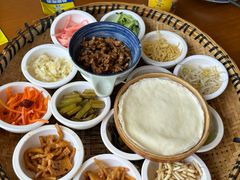 -包整·丝娃娃(一览甲秀楼风景店)