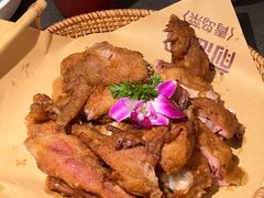 -前海沿·青岛菜(大拇指广场石老人店)