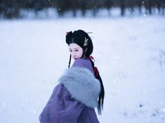 -九月鹰飞汉服摄影工作室