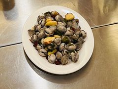 -胡须佬鸡煲四季火锅店(石厦西村直营店)