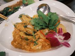 -Chom Cafe and Restaurant