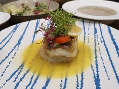 香煎深海比目鱼-Golden Lily河内巴黎法越料理餐厅(建国西路店)