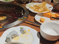 -城墙拐拐火锅(三峡广场黑金冠店)
