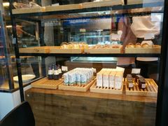 面包甜点陈列柜-罗莎蛋糕(华阳店)