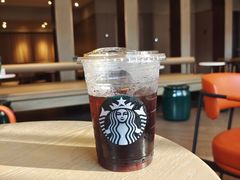 -星巴克臻选(上海今潮8弄店)