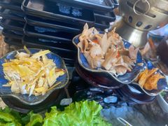 -慢丽江·云南野生菌土鸡锅(西山店)