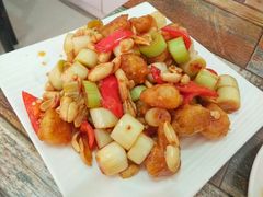 宫保虾球-烁佳海鲜大馅饺子