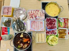 -杨老板·海鲜集市火锅·鲜切牛肉(中防万宝店)