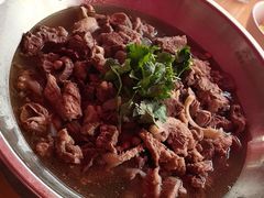 -大众跷脚牛肉馆·非遗传承单位(峨眉山店)