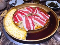 芝士锅底-猪啊牛呀羊啊铜盘烤肉(正大广场店)