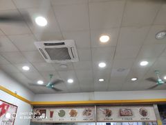 -燊意布拉肠云吞面(中山四路店)