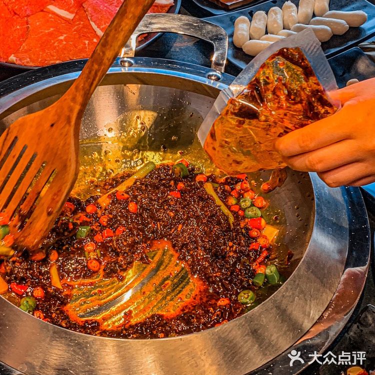 成都首家🆘🐰魔芋兔火锅🍲来了,兔兔这么可爱,一定要吃哇