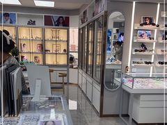 -潘多拉眼镜·蔡司依视路明月(潘家园店)