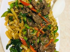 干炒牛肉芥兰粿条-华威达牛庄(黄埔大道西店)