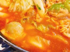 韩式鸡肉火锅-欧巴来了韩式料理