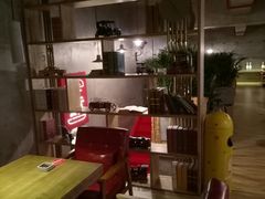 -HIGH FIVE哈福手工汉堡(桂林路店)