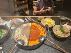 -三出山火锅(南京万象天地店)