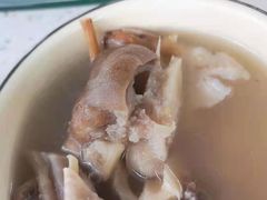 -墨脱石锅椰子鸡•海鲜糟粕醋(榆亚路店)