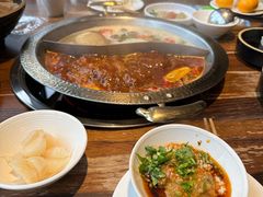 -巴邑火锅·夜宵(港隆广场店)