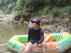 -安吉龙王山峡谷漂流