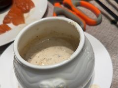 -东方红海鲜百汇(国际大厦店)