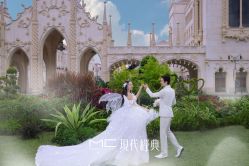 -现代经典婚纱摄影