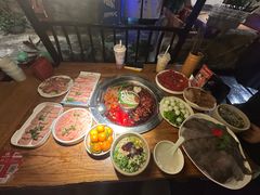 -城墙拐拐火锅(三峡广场黑金冠店)
