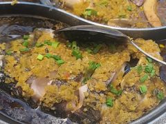 -阿瓦山寨·湘菜现炒·剁椒鱼头王(咸阳总店)