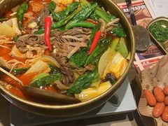 -毛肚向右·川渝毛肚王(经开永旺店)