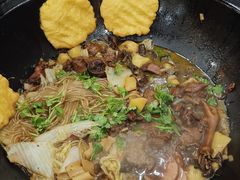 -70後铁锅炖(坡博总店)