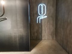 -The ROOF (通盈中心店)