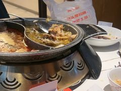 -阿瓦山寨·湘菜现炒·剁椒鱼头王(咸阳总店)