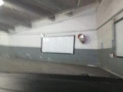 -梅赛德斯奔驰文化中心·停车场