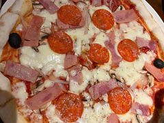 -JINNS锦时 steak&pizza(浸信会礼拜堂旧址店)