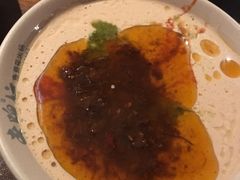 -老牌坊云南鱼豆花火锅(哈西万达店)