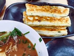 老北京褡裢火烧-吴记百姓菜馆·北京菜·烤鸭(故宫店)