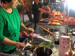 -吉庆街美食广场