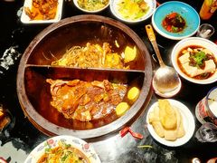 -鱼窝棚柴火铁锅炖(富山屯店)