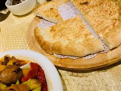 新疆土坑烤馕-巴扎美食·新疆菜·西域歌舞表演餐厅(新疆大厦店)