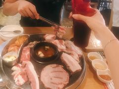 五花肉-江南猪肉商会无限续吃(弘大店)