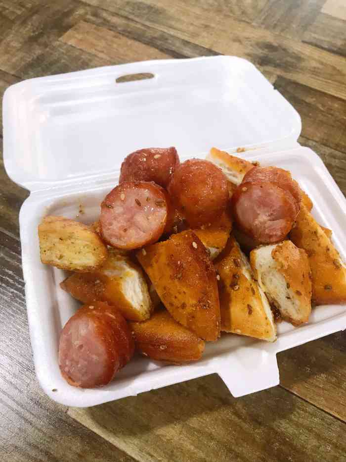 赵小厨砂锅米线"老公好朋友开的快餐店[呲牙]老板单身男.